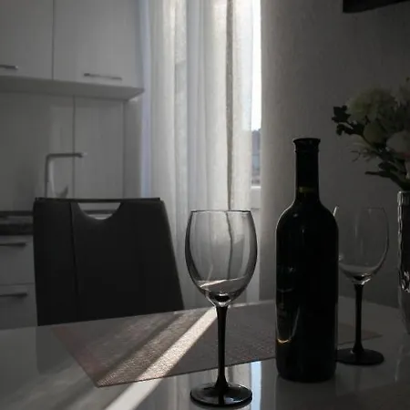 Jeta 2 & Apartment *