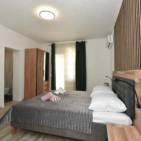 Apartment Jeta 2 & Zadar