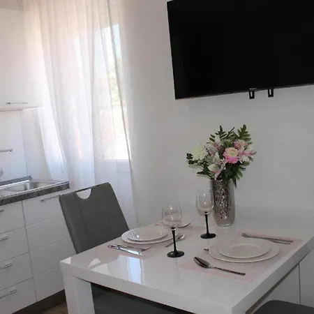Apartamento Jeta 2 & Zadar