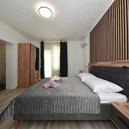 Apartment Jeta 2 &